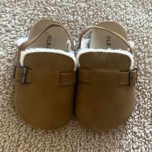 Old navy baby clogs